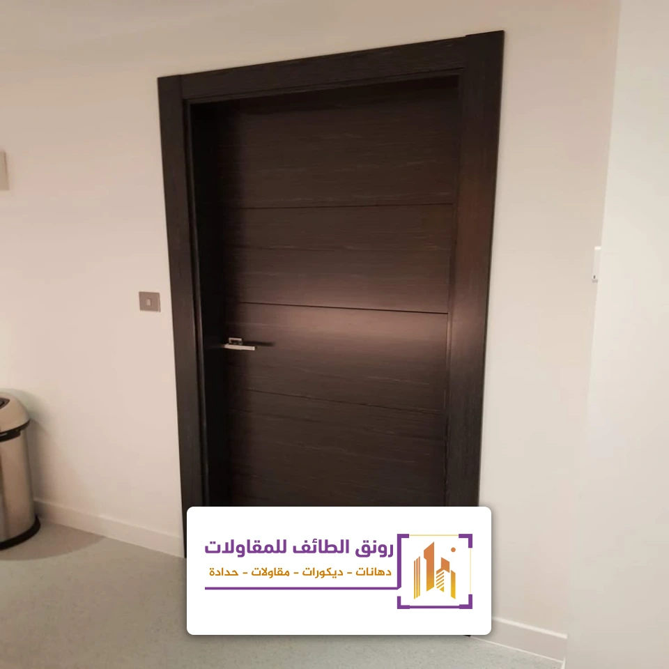 اشكال ابواب خشبيه الحويه